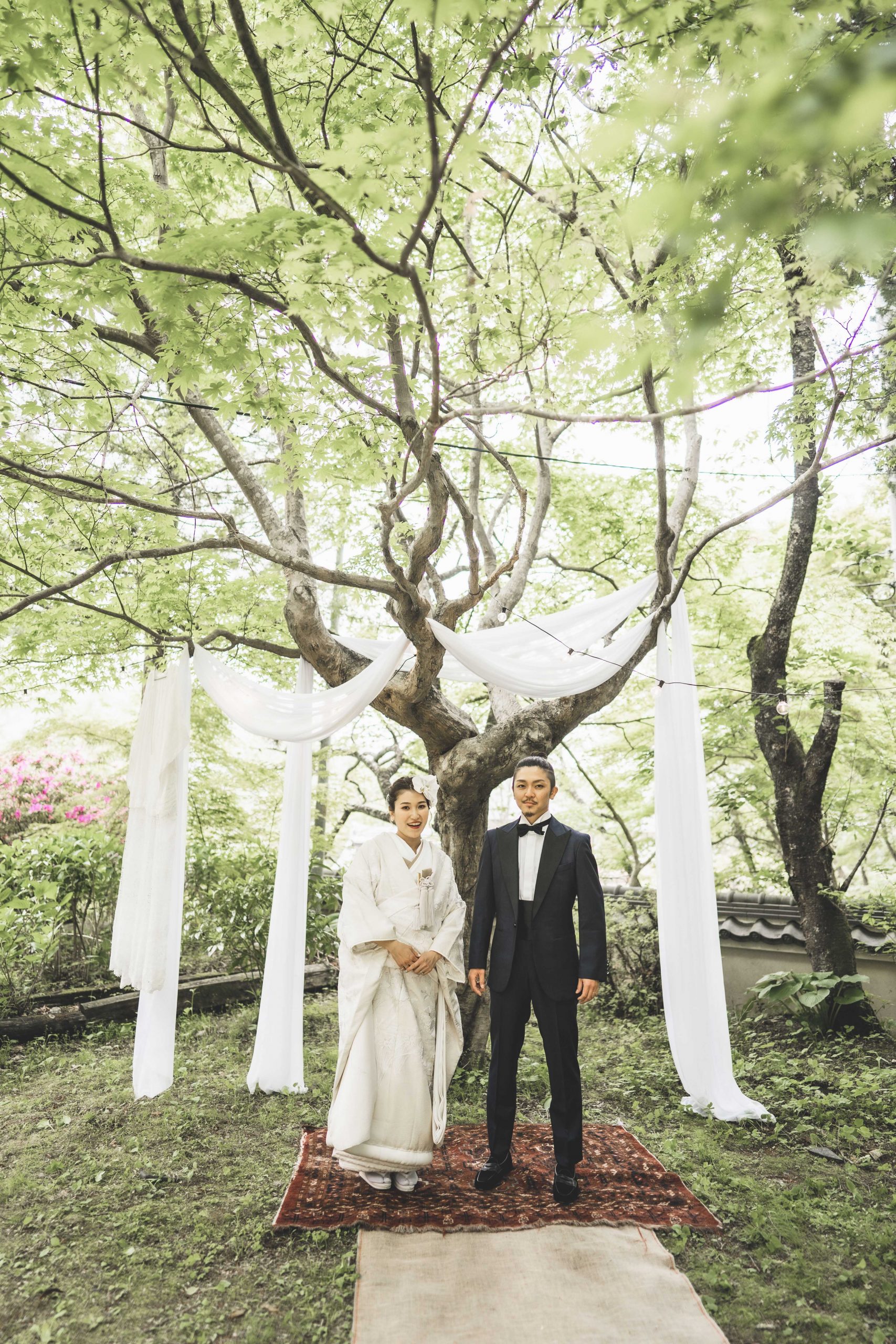 ガーデン挙式での新郎新婦