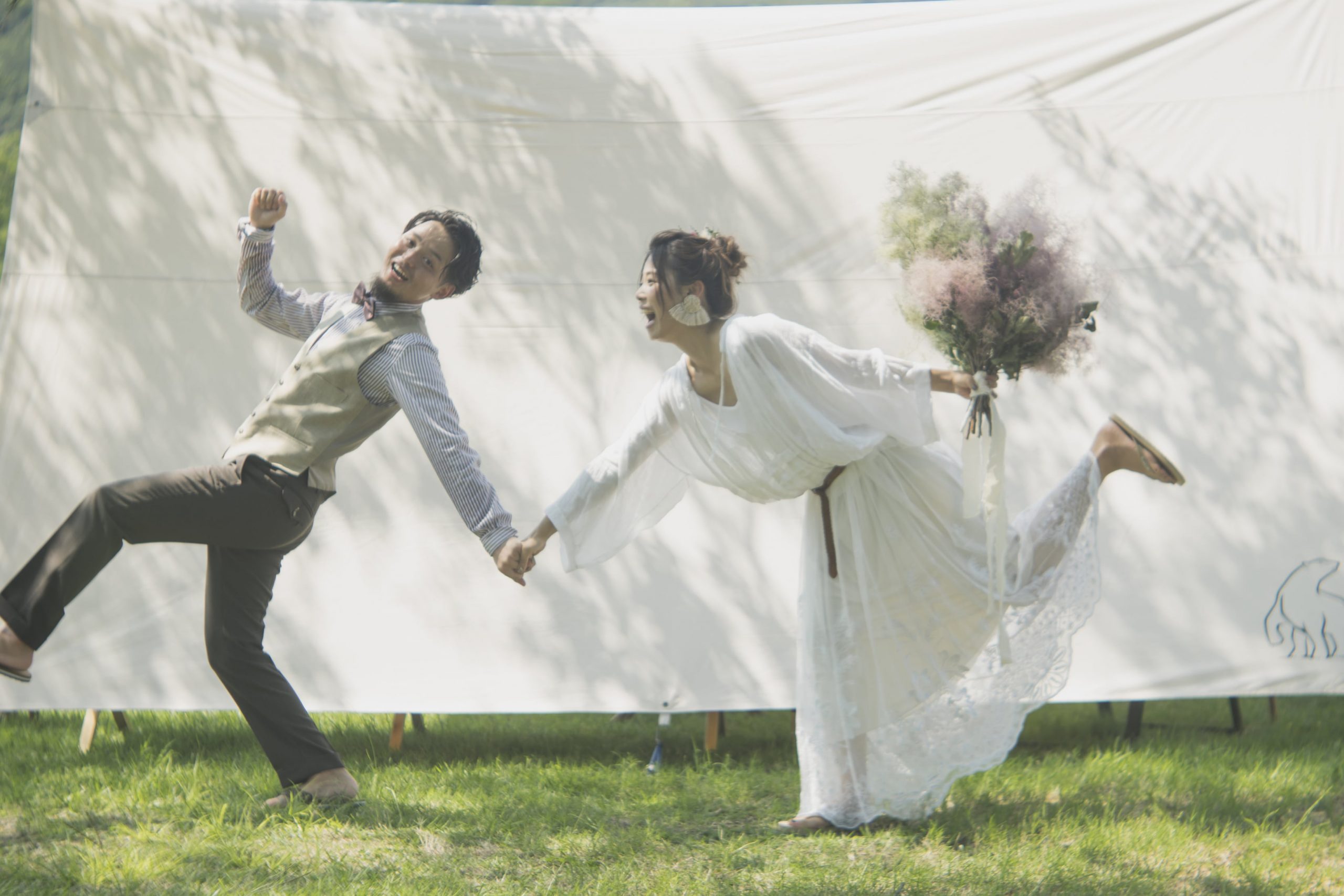 ロケーションフォトでの新郎新婦