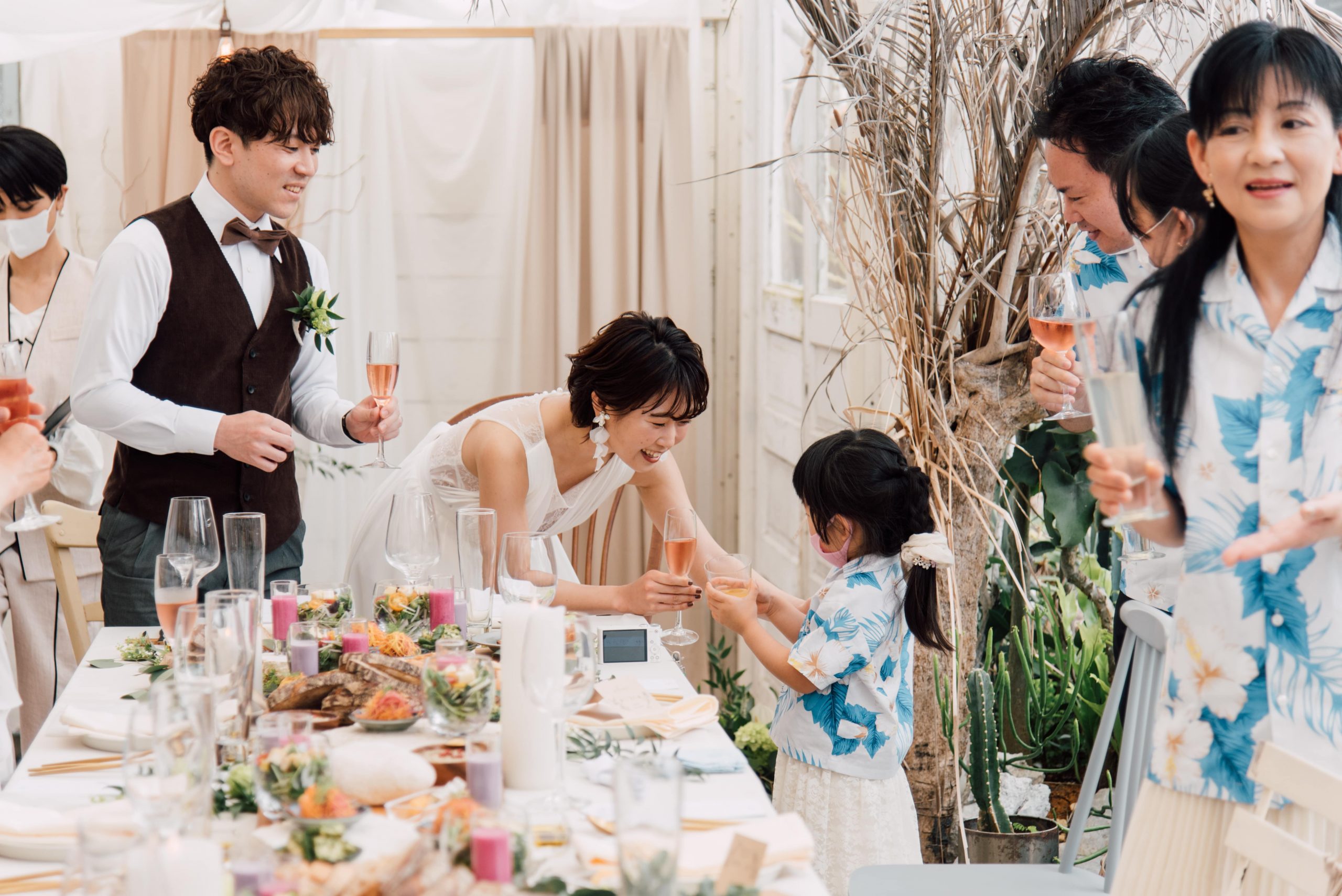 少人数結婚式での新婦新婦とご親族ゲストのお子様