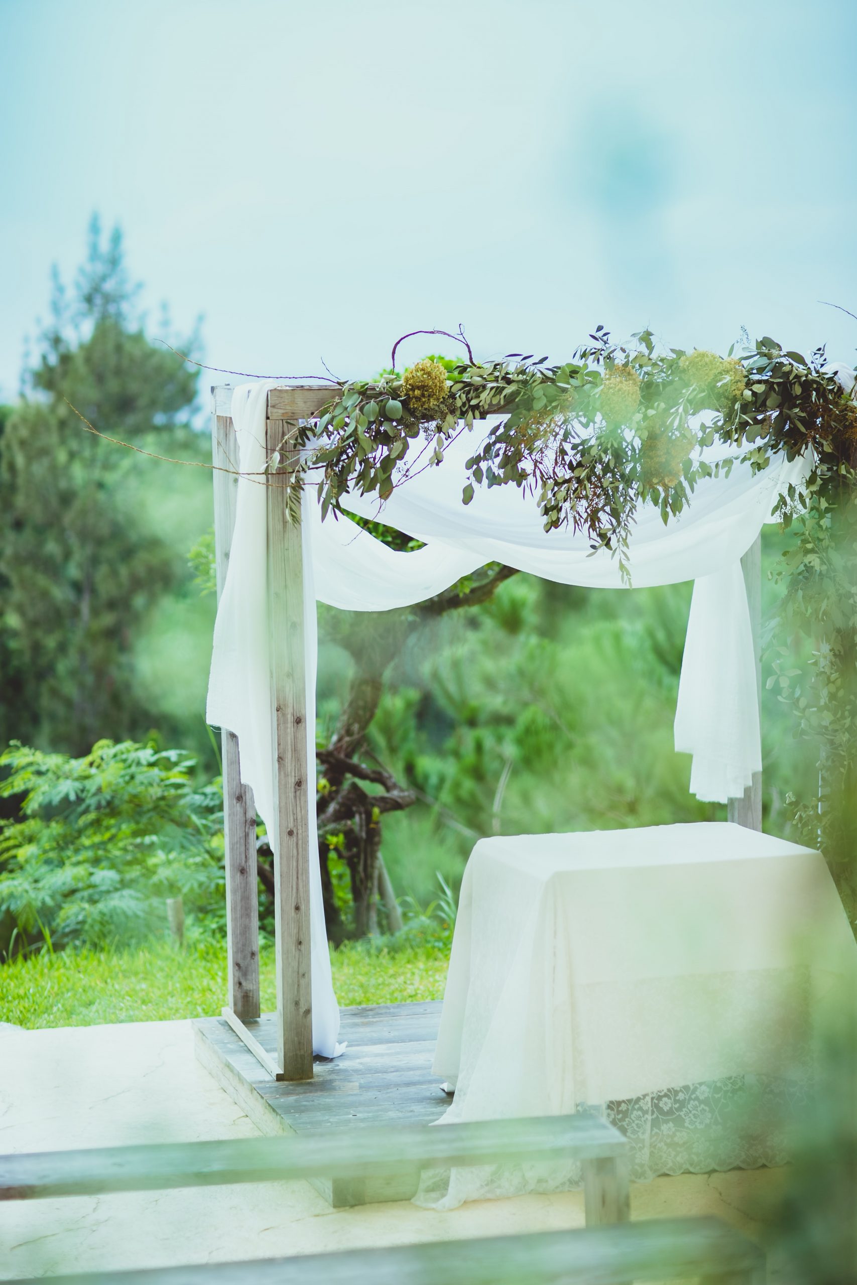 沖縄挙式で花屋ルパサージュエメがコーディネートした人前式装花