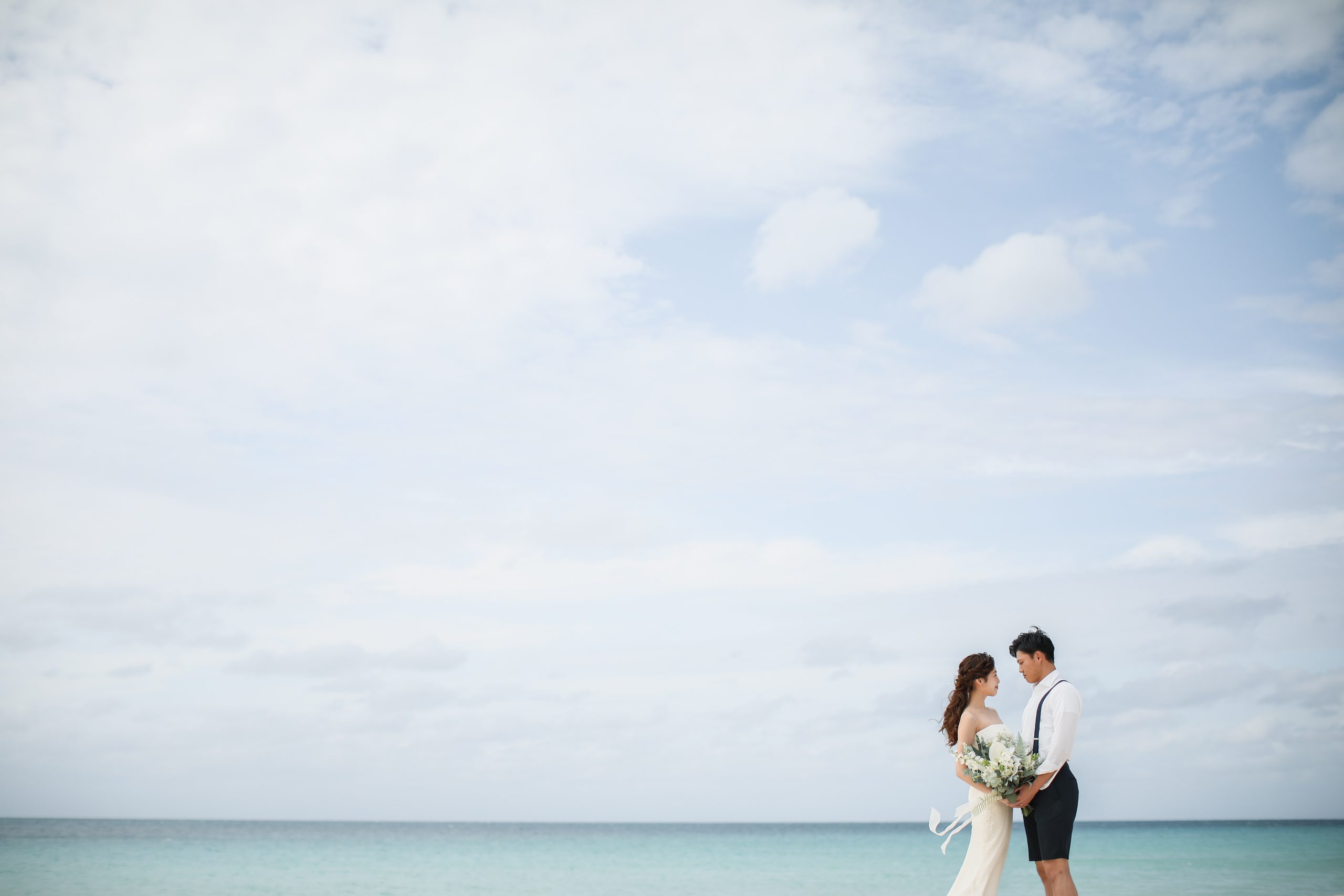 沖縄宮古島のビーチでの結婚式前撮り
