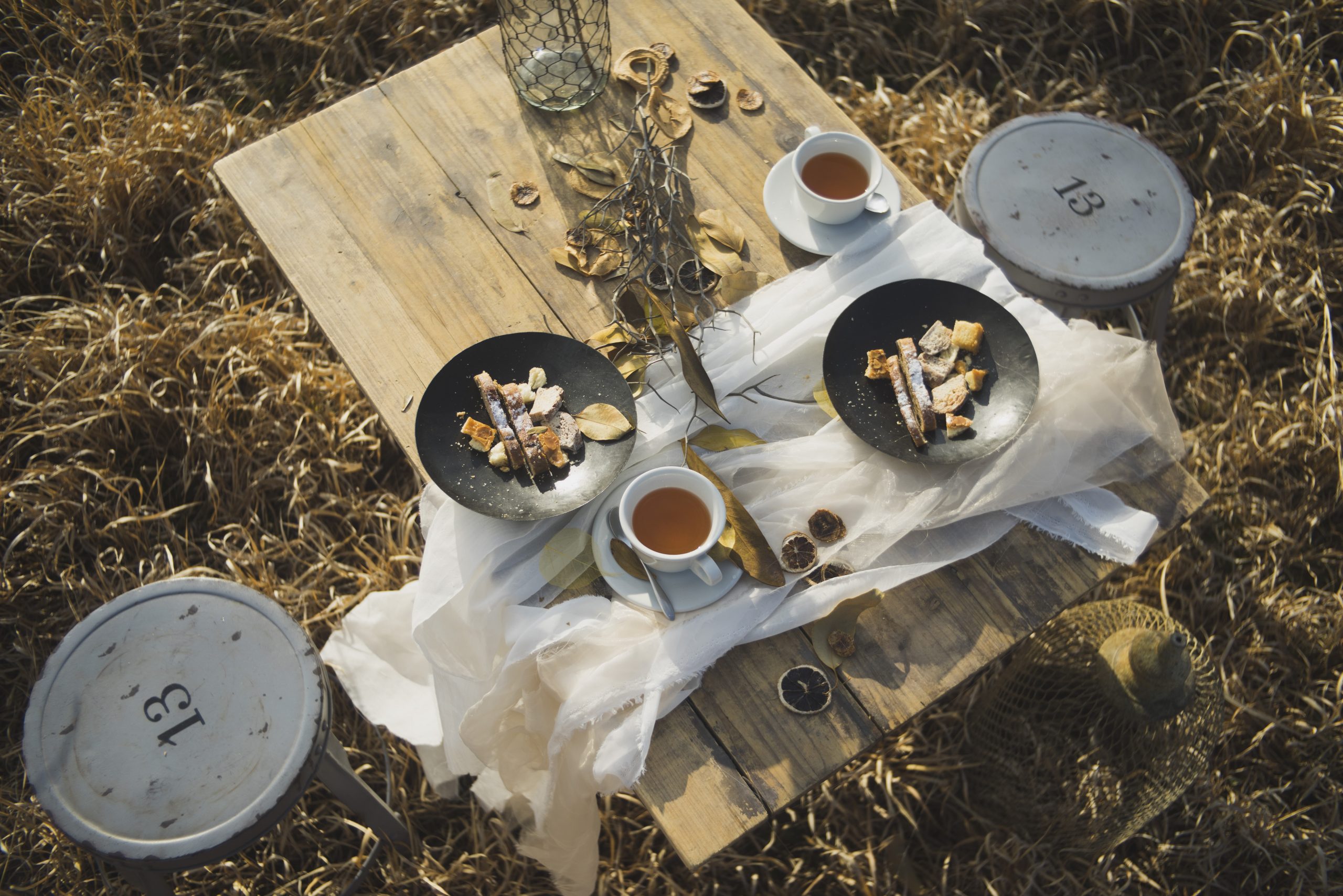 広島の花屋ルパサージュエメのテーブル装花