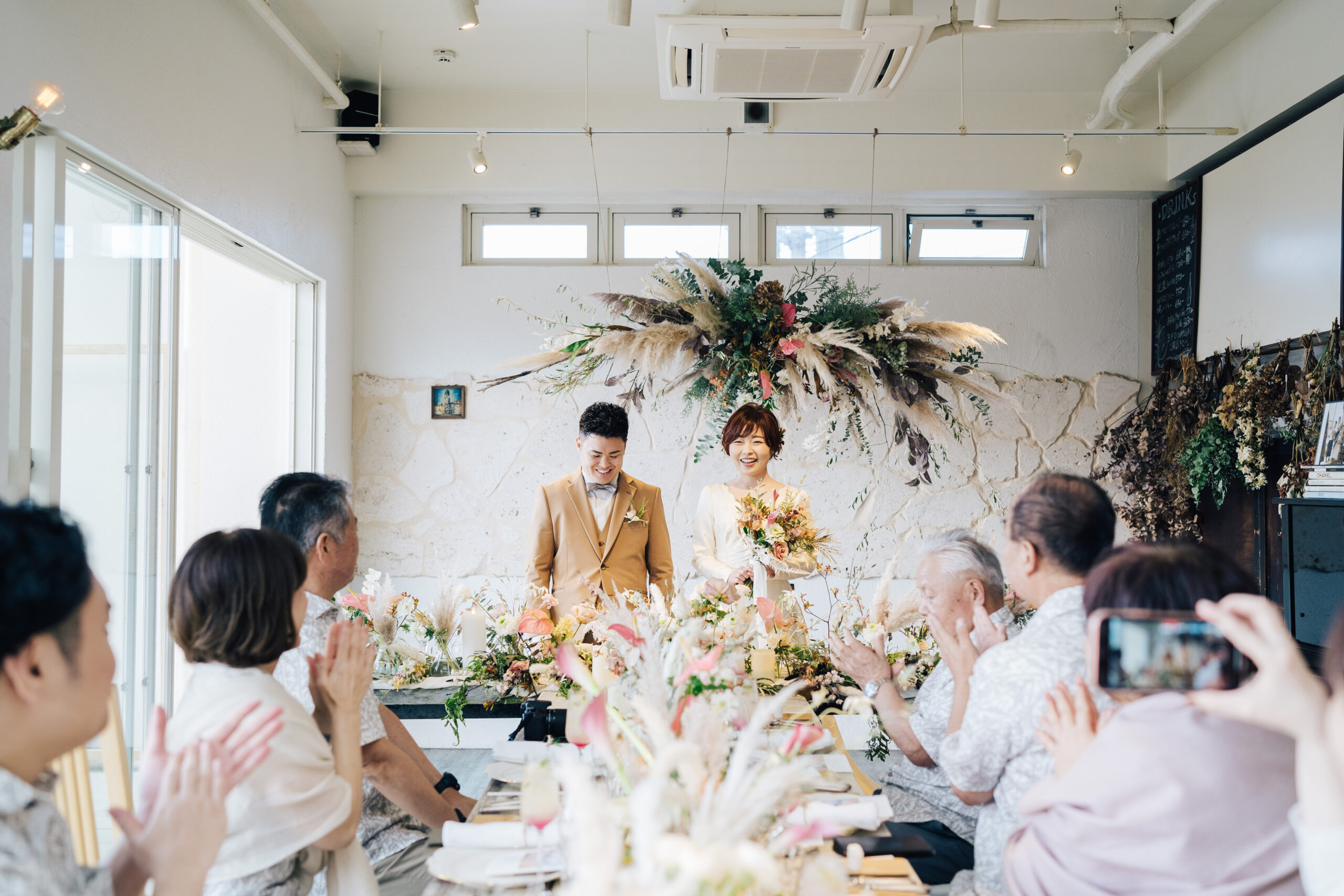 沖縄恩納村のオーベルジュでの少人数結婚式