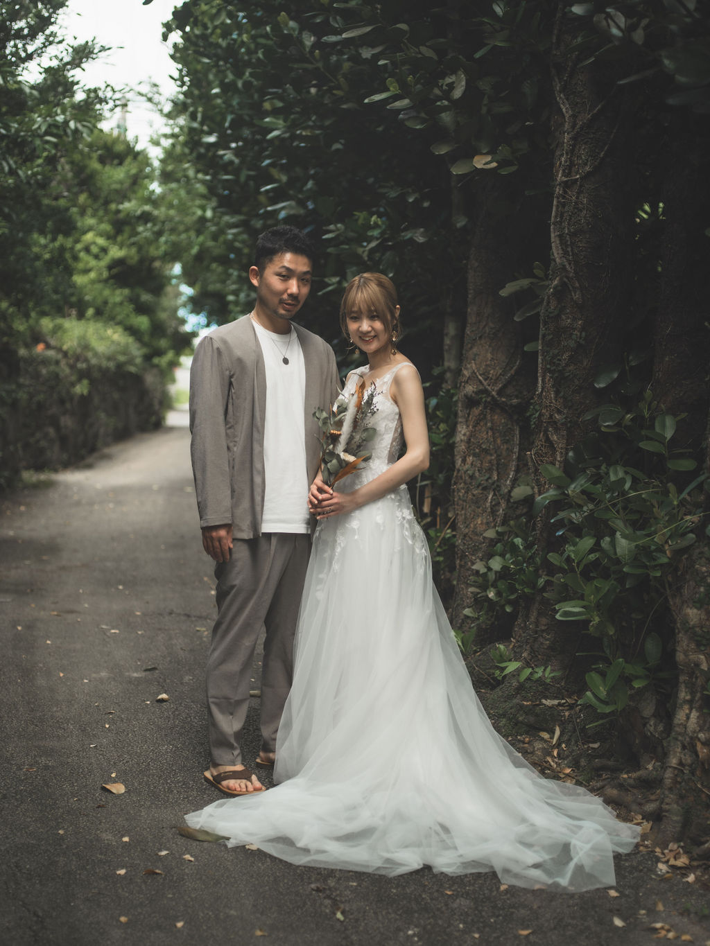 沖縄のフクギ並木でのロケーションフォト。