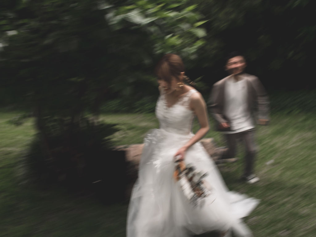 沖縄の森の中でのロケーションフォト。