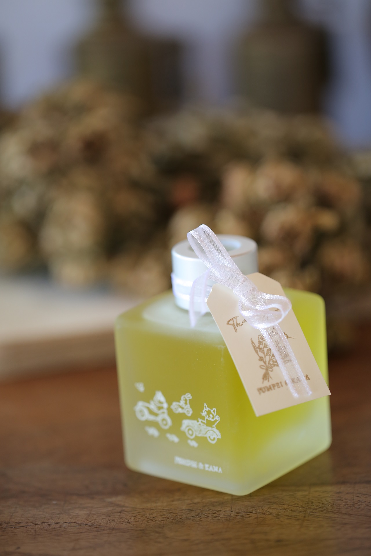 地球にやさしい新婦特製の天然アロマオイル。